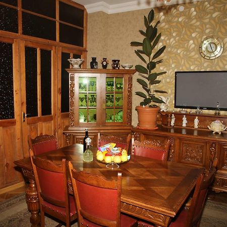 Hostel Saba Koetaisi Buitenkant foto