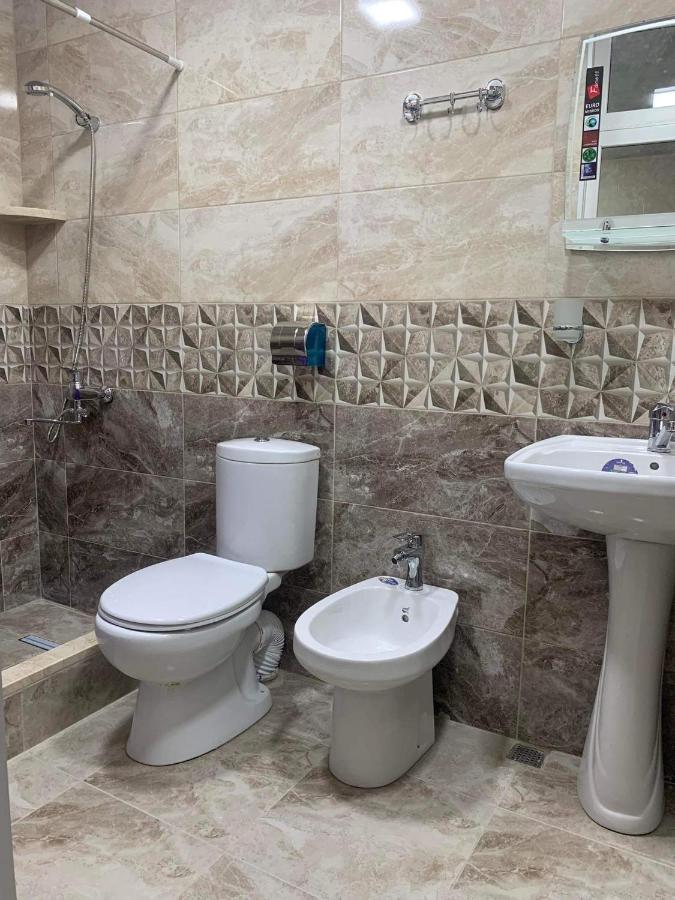 Hostel Saba Koetaisi Buitenkant foto