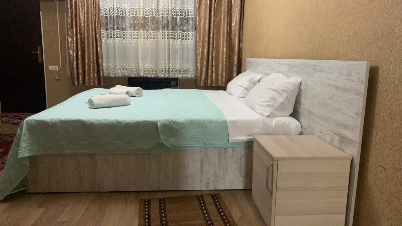 Hostel Saba Koetaisi Buitenkant foto