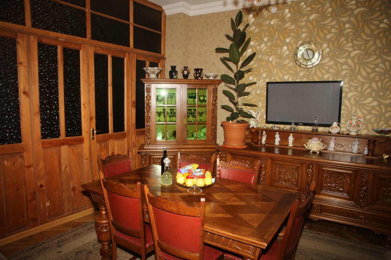 Hostel Saba Koetaisi Buitenkant foto